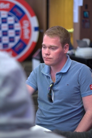 Kuninglik mastirida tõi OlyBeti mängijale MPN Poker Tour Tallinn paketi!